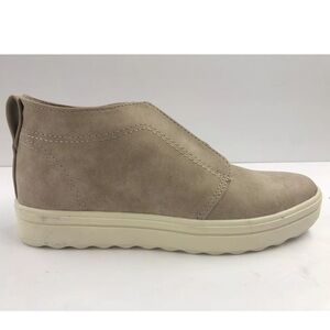 Dolce Vita Women’s Proxy Beige Sneakers, Size 6 M.